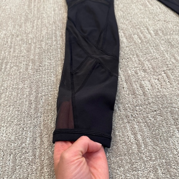 Lululemon Mesh Design Leggings - Picture 4 of 7
